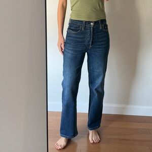 Levi’s Ribcage dark blue jeans